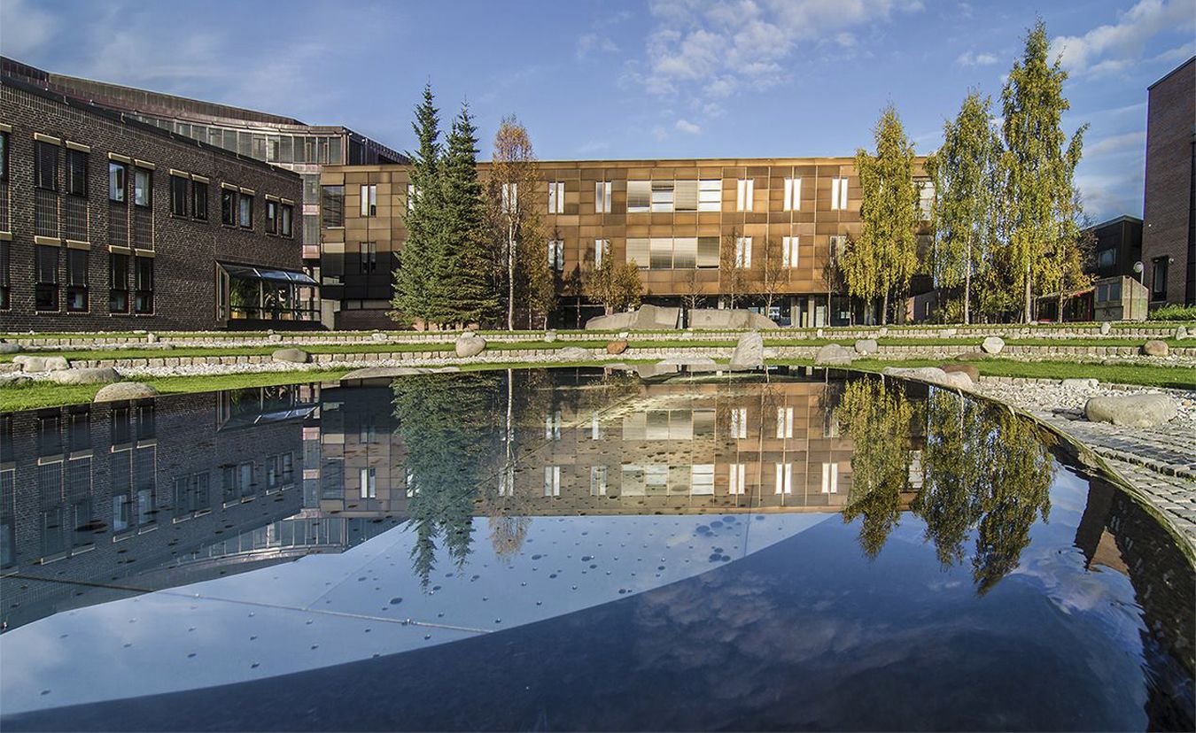 UiT's campus in daylight