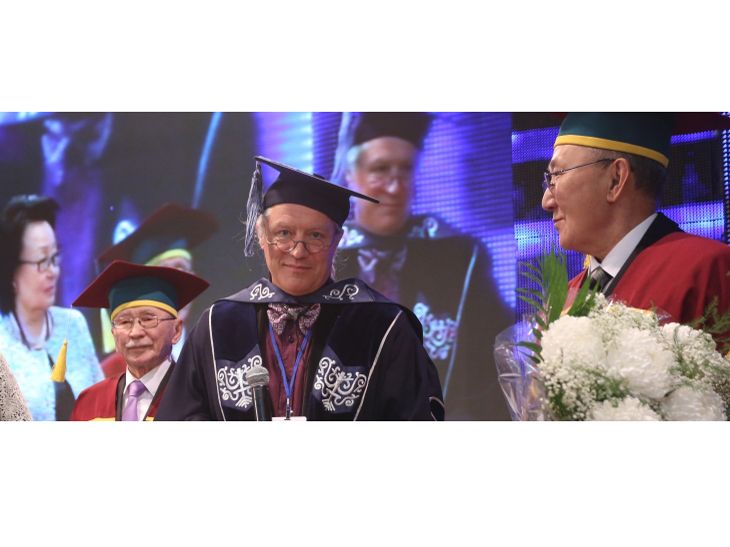 Lars Honourary Professorship Wide